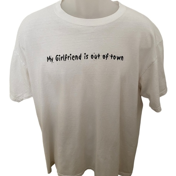 HIC Hawaiian Island Creations “My Girlfriend Is Out Of Town” Tee Shirt Men XL - Picture 1 of 6